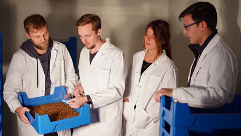 Eine Gruppe Menschen