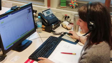 Eine Frau am Arbeitsplatz