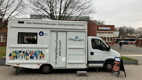 Ein Kastenwagen