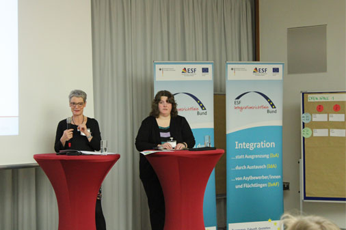 Vortrag von Claudia Böing, GEBA mbH, Projektleiterin LernRaum Europa und Eva-Maria Geißmann, Jobcenter Münster